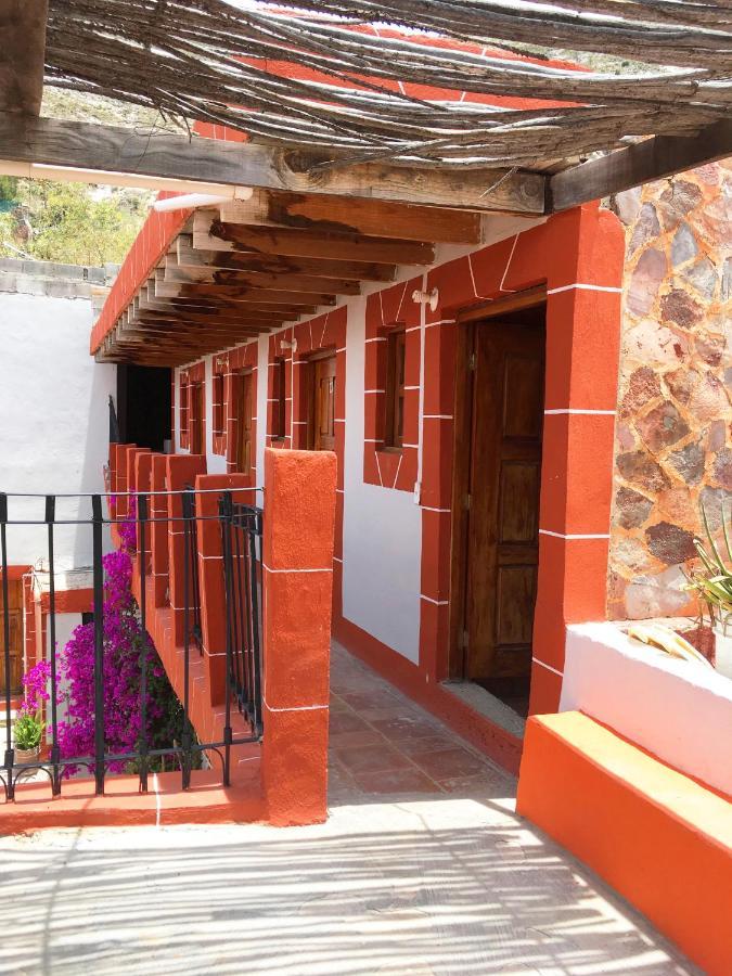 Hotel Hacienda Encantada Real de Catorce エクステリア 写真