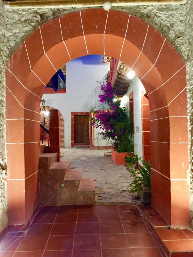 Hotel Hacienda Encantada Real de Catorce エクステリア 写真