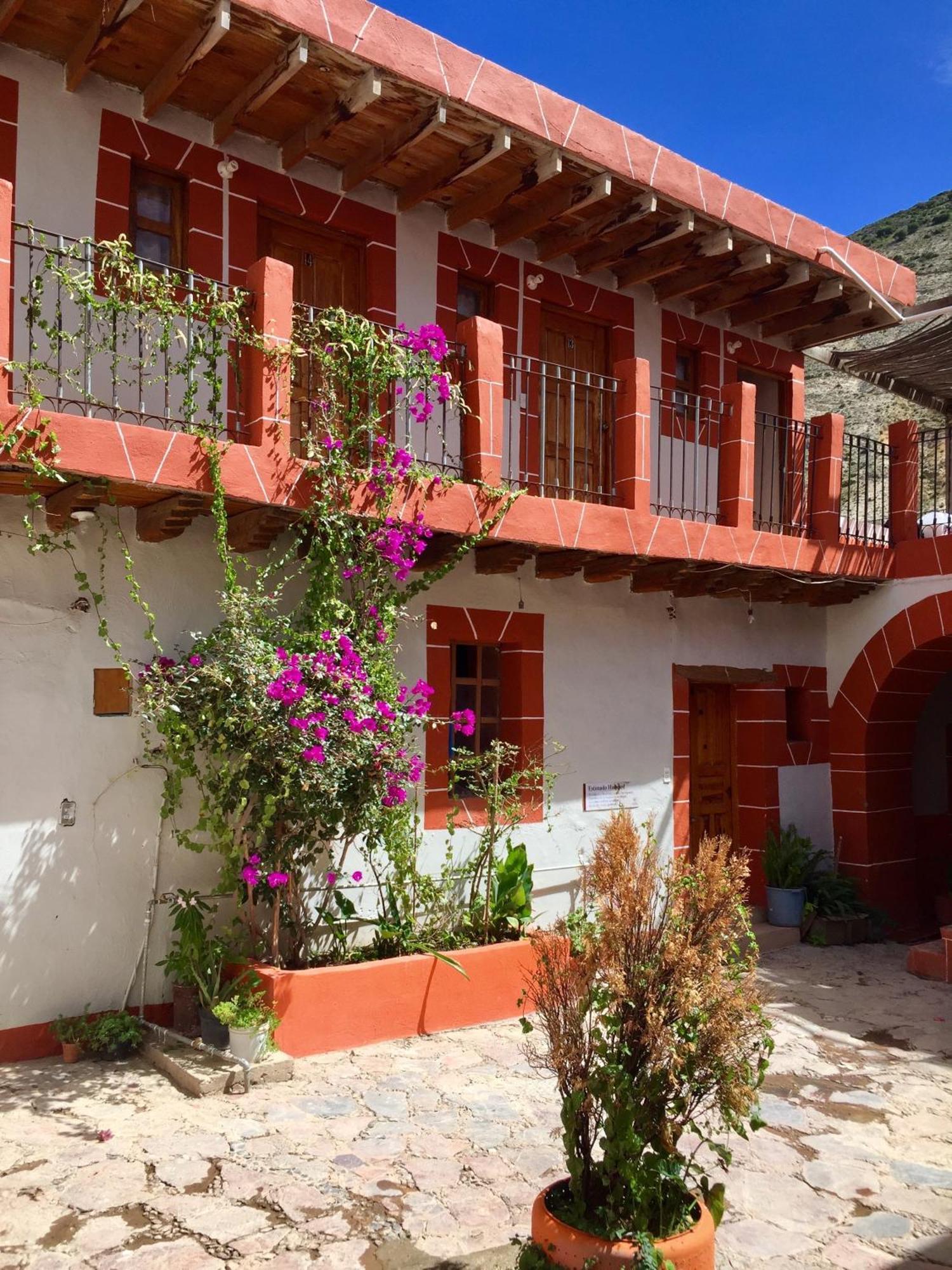 Hotel Hacienda Encantada Real de Catorce エクステリア 写真